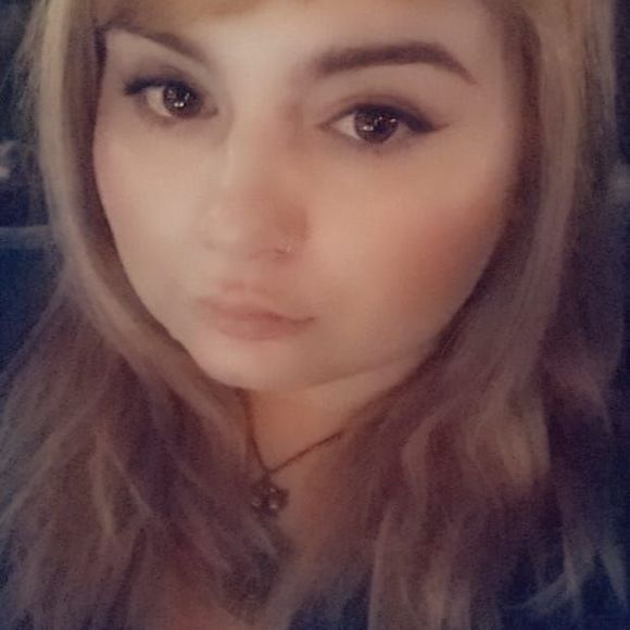 Meet your Posher, Rachel - Picture 1 of 1